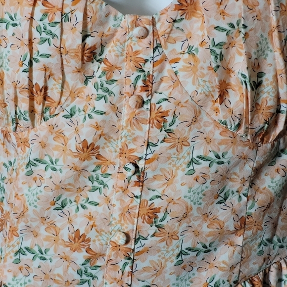 New All in Favor Size XL Floral Pleat Bodice Tiered Sundress Orange Floral - Picture 9 of 12